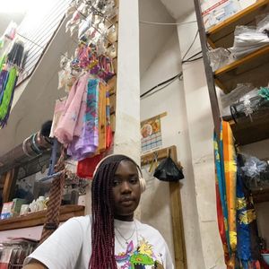 Meet your Posher, Sañaa